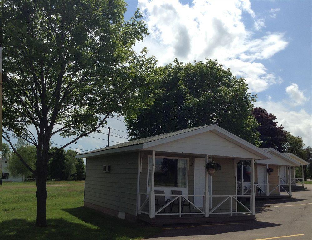 Royalty Maples Cottages And Motel Charlottetown Extérieur photo