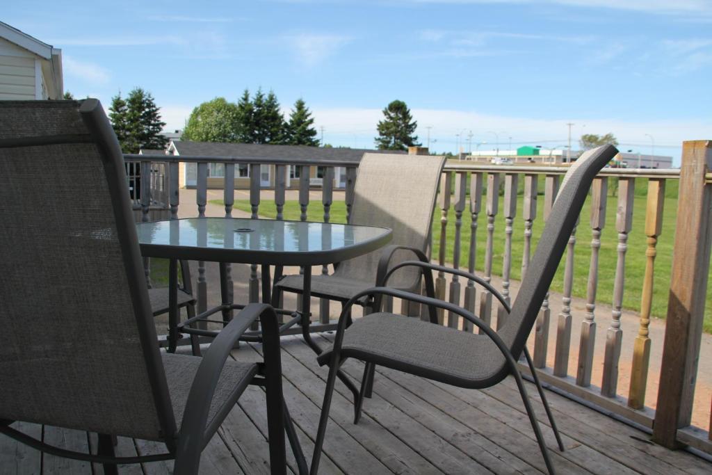 Royalty Maples Cottages And Motel Charlottetown Chambre photo