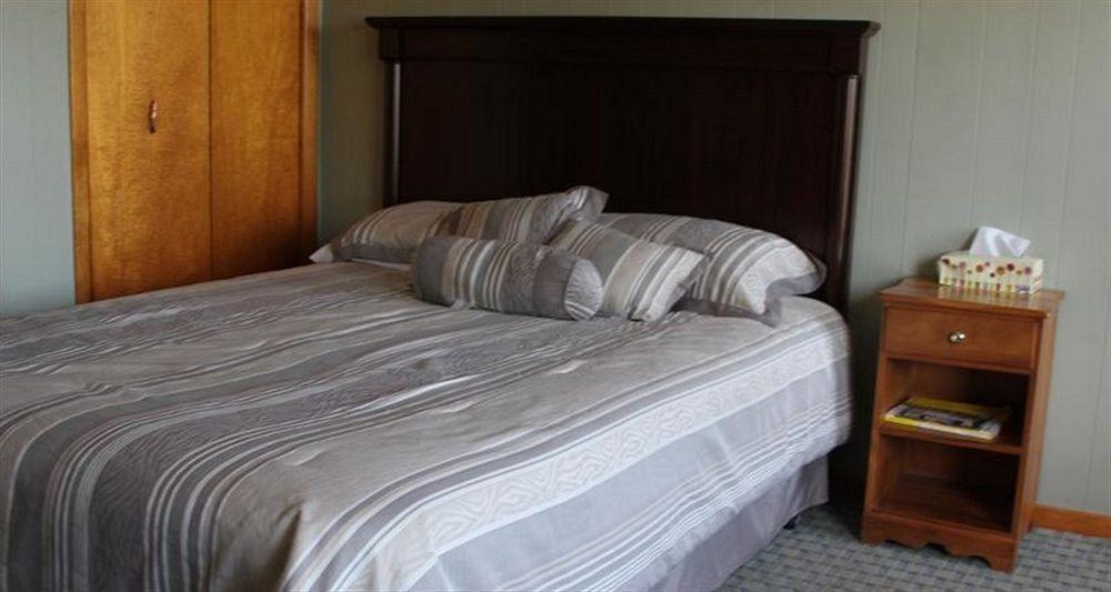 Royalty Maples Cottages And Motel Charlottetown Extérieur photo