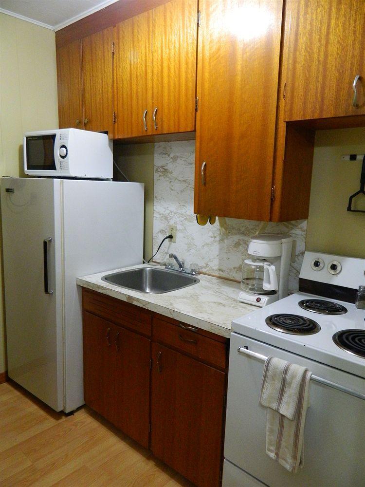 Royalty Maples Cottages And Motel Charlottetown Extérieur photo