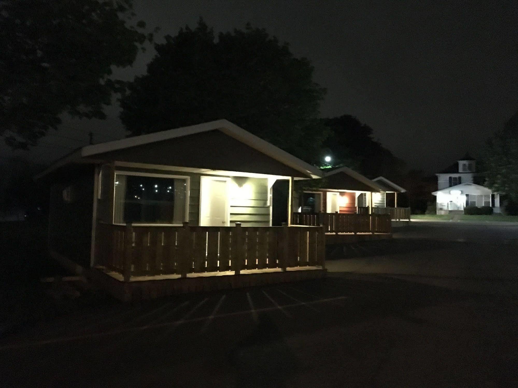 Royalty Maples Cottages And Motel Charlottetown Extérieur photo
