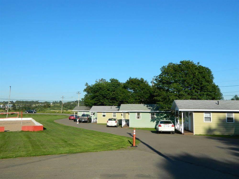 Royalty Maples Cottages And Motel Charlottetown Extérieur photo