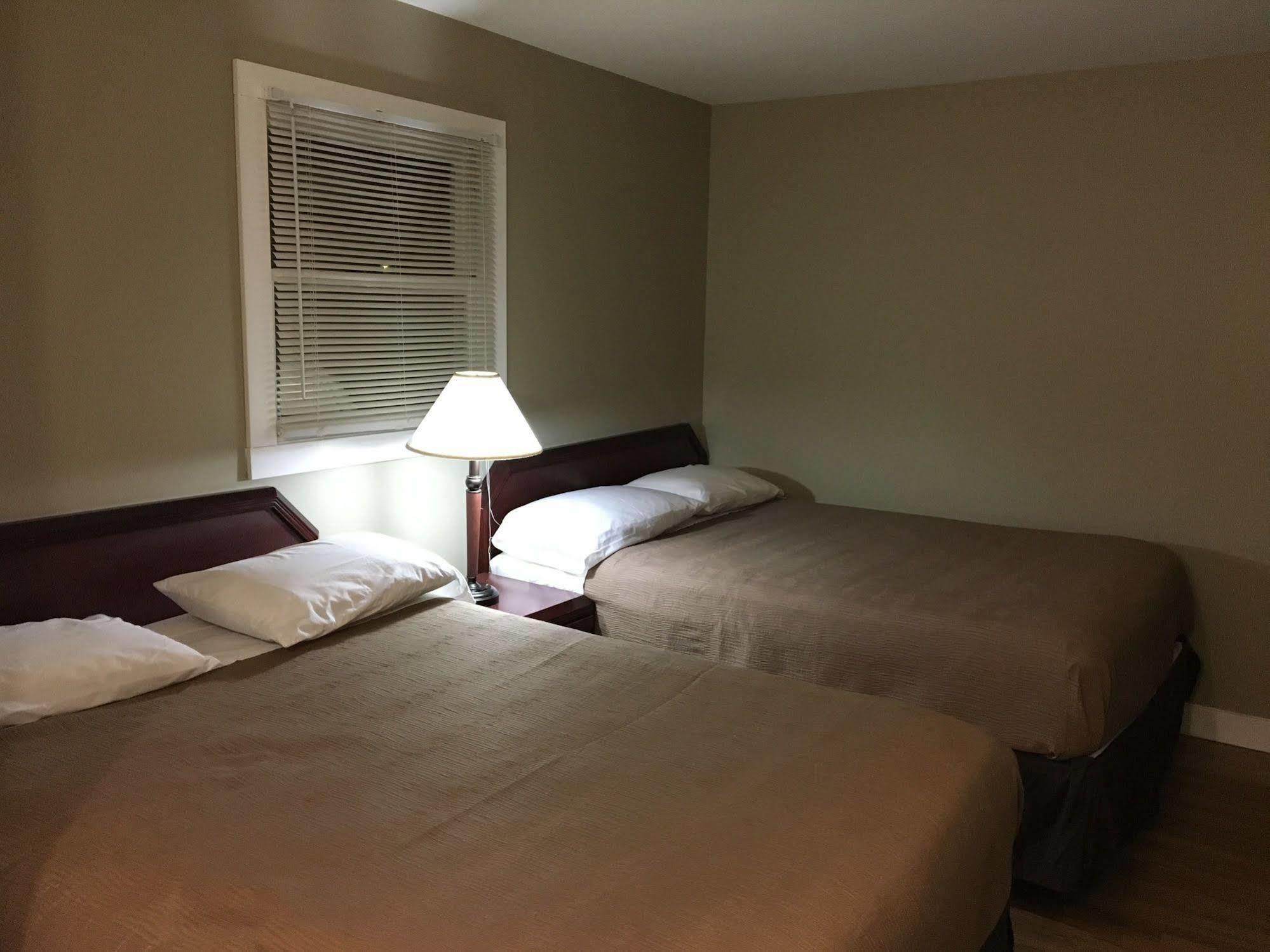 Royalty Maples Cottages And Motel Charlottetown Extérieur photo