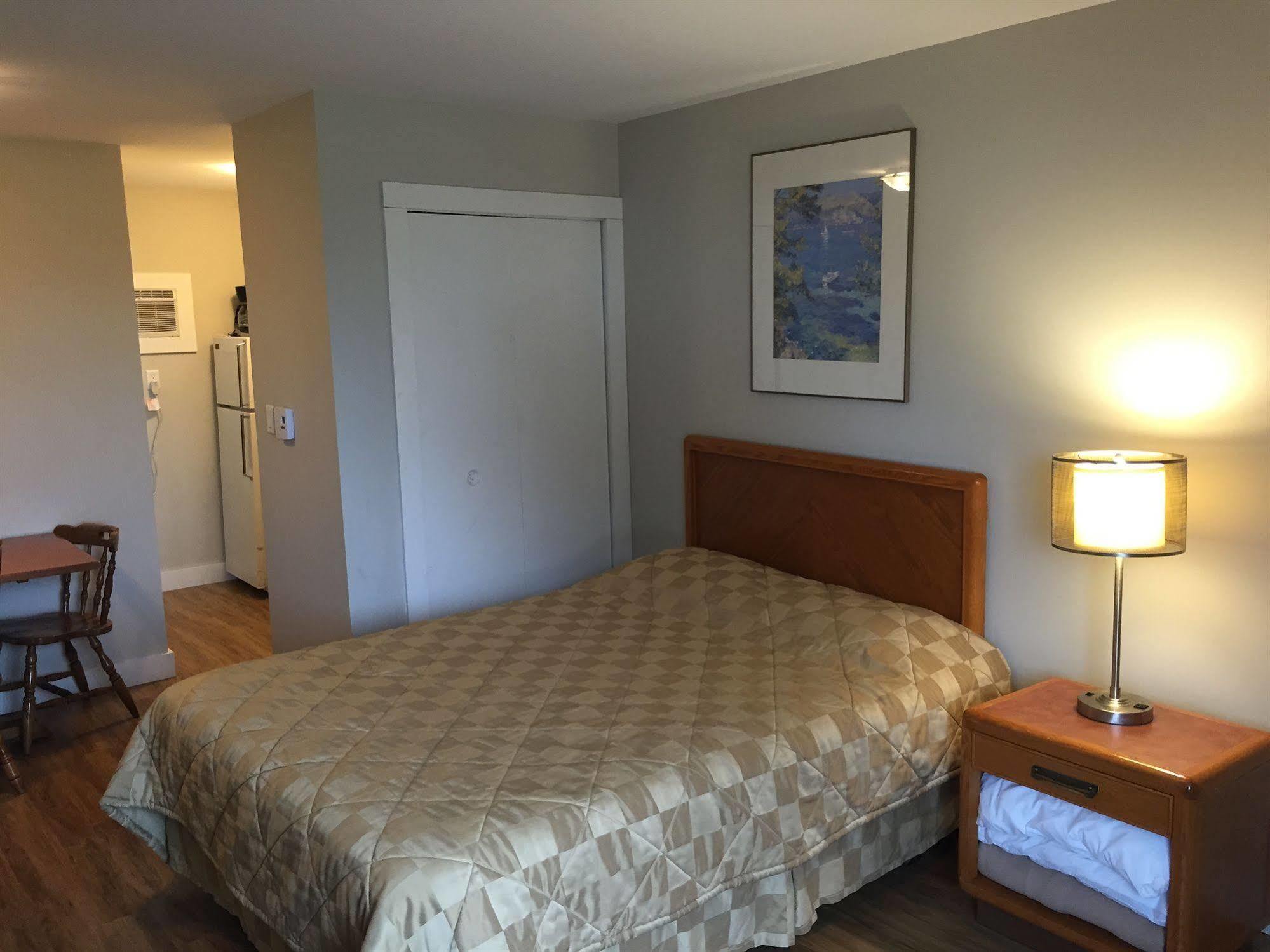 Royalty Maples Cottages And Motel Charlottetown Extérieur photo