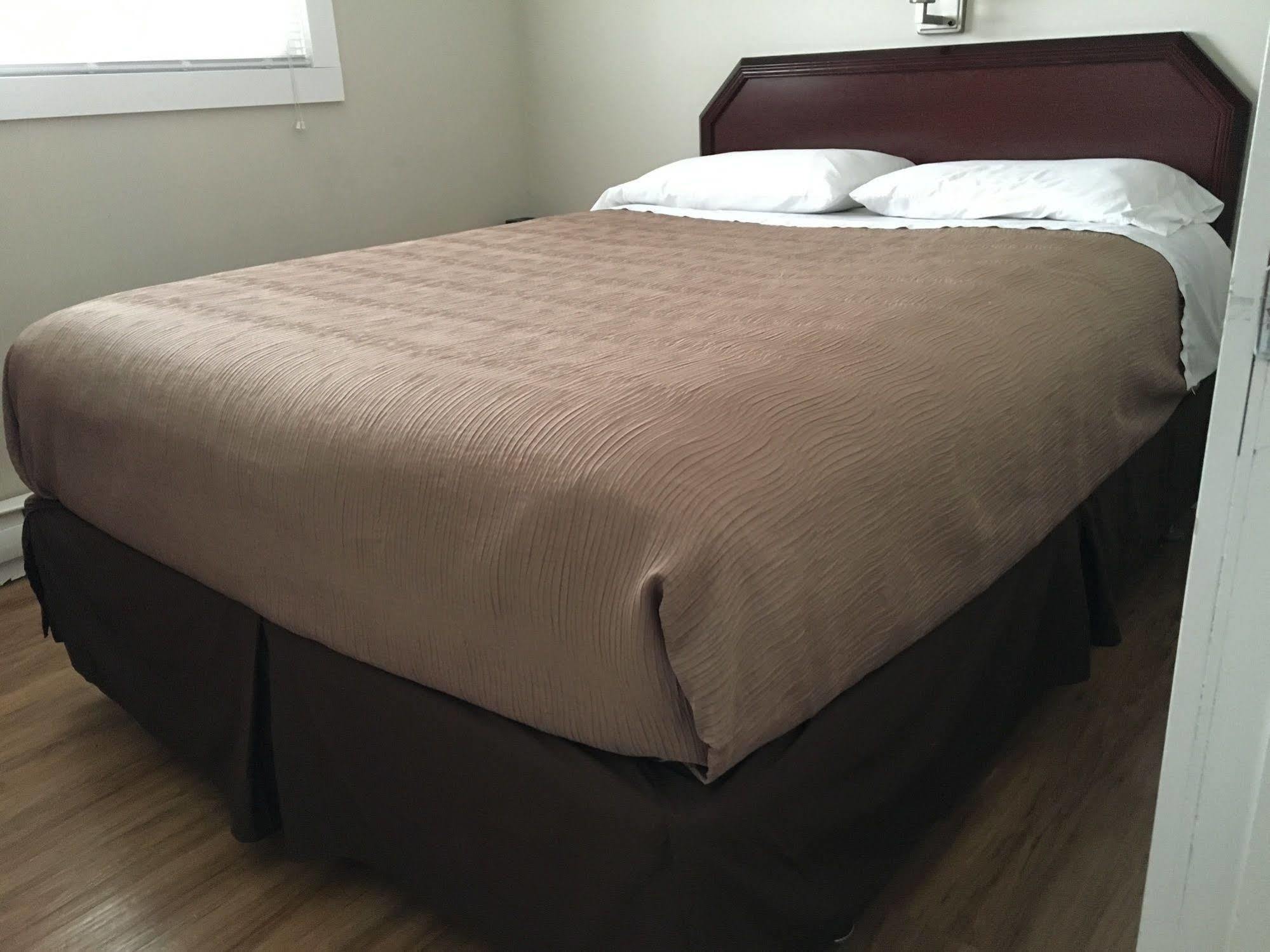 Royalty Maples Cottages And Motel Charlottetown Extérieur photo